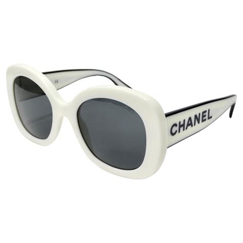 Chanel sunglasses black and white